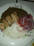 Lentejas con rollitos de pescado