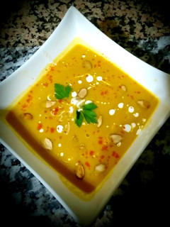A picture of The pumpkin soup with its seeds toasted.😛😜🎄🎄.