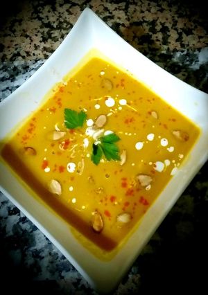 A picture of The pumpkin soup with its seeds toasted.😛😜🎄🎄.