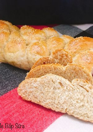 Hình của món Bánh mì Challah (bánh mì Do Thái).