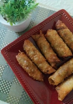 A picture of Chicken Cheese Rolls.