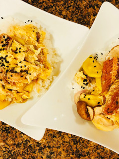 日式櫛瓜蘑菇鰻魚丼飯 的食譜成品照片