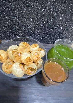 A picture of Panipuri.