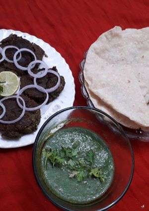 A picture of Turai ke chilke ke kabab.