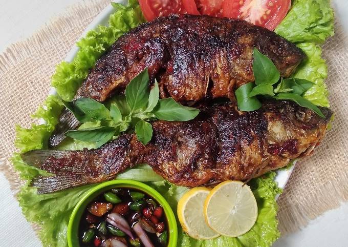 Resep Ikan Mas Bakar bumbu Jimbaran Anti Gagal