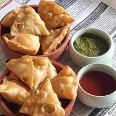 A picture of Mini samosa.
