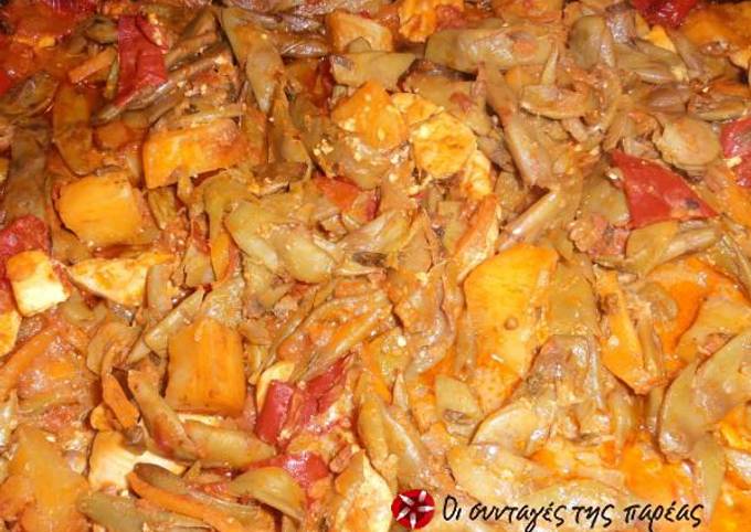 κύρια φωτογραφία συνταγής Φρέσκα φασολάκια στο φούρνο, με κοτόπουλο και φέτα