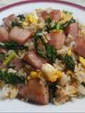 ข้าวผัดแฮม ใส่ผักเคล