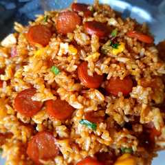 A picture of Nasi Goreng Sosis.