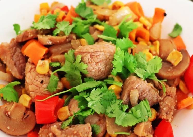 Simple Way to Prepare Favorite Carne de porco com pimentos e milho