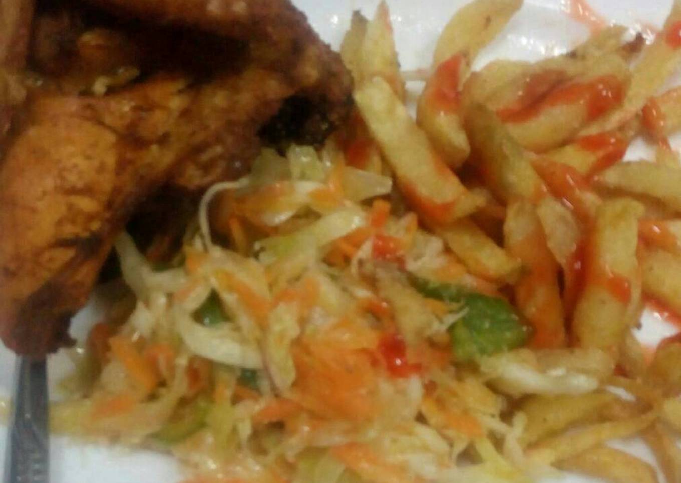 Fried chicken periperi with French fries