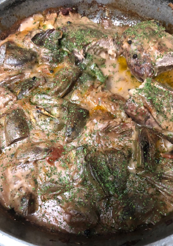 Una foto de 131. Solomillo con salsa de alcachofas a la pimienta negra (principal carne)