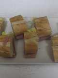 Bocadillos de jamón dulce y atún, troceados y sin trocear