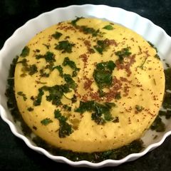 A picture of Dhokla.