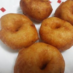 A picture of Crunchy Medu wada.