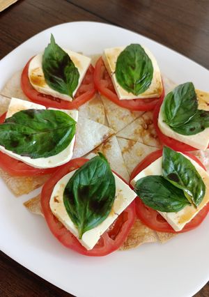 Фото Фоккачча Капрезе на швидку руку 🍕.