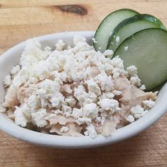 A picture of White bean Hummus.