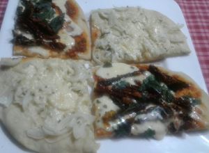 Una foto de Pizza con polvo royal