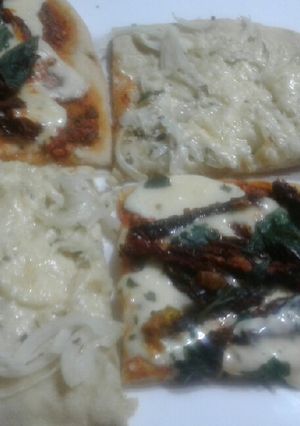 Una foto de Pizza con polvo royal
