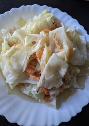 櫻花蝦炒高麗菜 的食譜成品照片