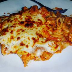 A picture of Cheesy Chicken Vodka Pasta Bake.