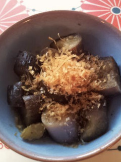 A picture of Eggplant in mild broth.
