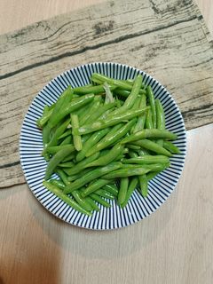 鹽麴蒜味四季豆 的食譜成品照片