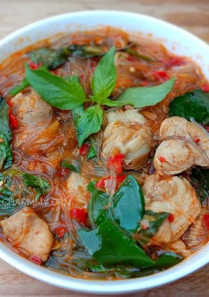 รูปของ แกงไก่ใส่เส้นร้อน