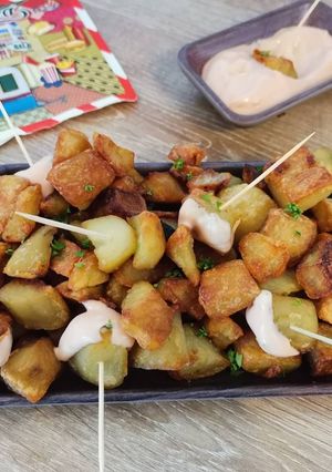 Une photo de Patatas bravas