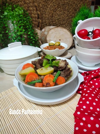 Cara Mudah Menyiapkan Resep Sop Buntut Sapi Anti Ribet, Menggugah Selera