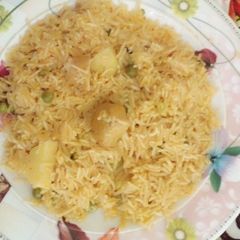 A picture of Chicken vegetables pulao.