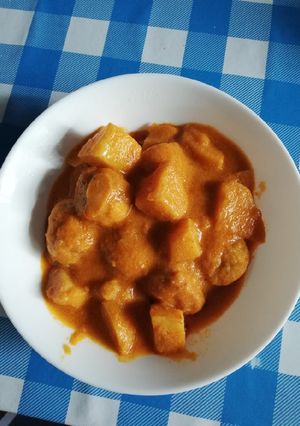 Una foto de Albóndigas con patatas