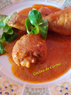 Una foto de Muslitos de pollo en salsa