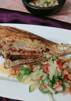 莎莎醬佐剝皮魚 的食譜成品照片