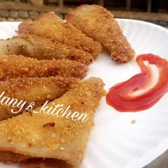 A picture of Bread corn samosa.