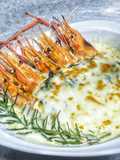 กุ้งผักโขมอบชีส (Baked prawns with spinach and cheese)