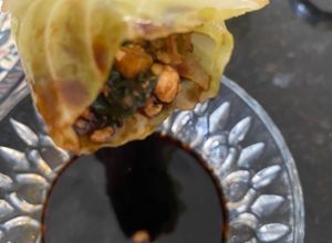 Una foto de Rollitos de repollo estilo oriental