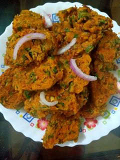 पालक मुठिया(palak muthiya recipe in hindi) रेसिपी मुख्य फोटो