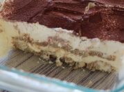 Una foto de tiramisu tradicional