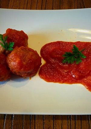 Foto principal de Albóndigas en salsa de tomate