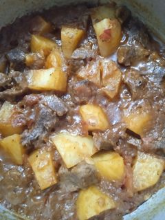 صورة لوصفة صينيه بطاطس باللحمه بطريقتي 😋