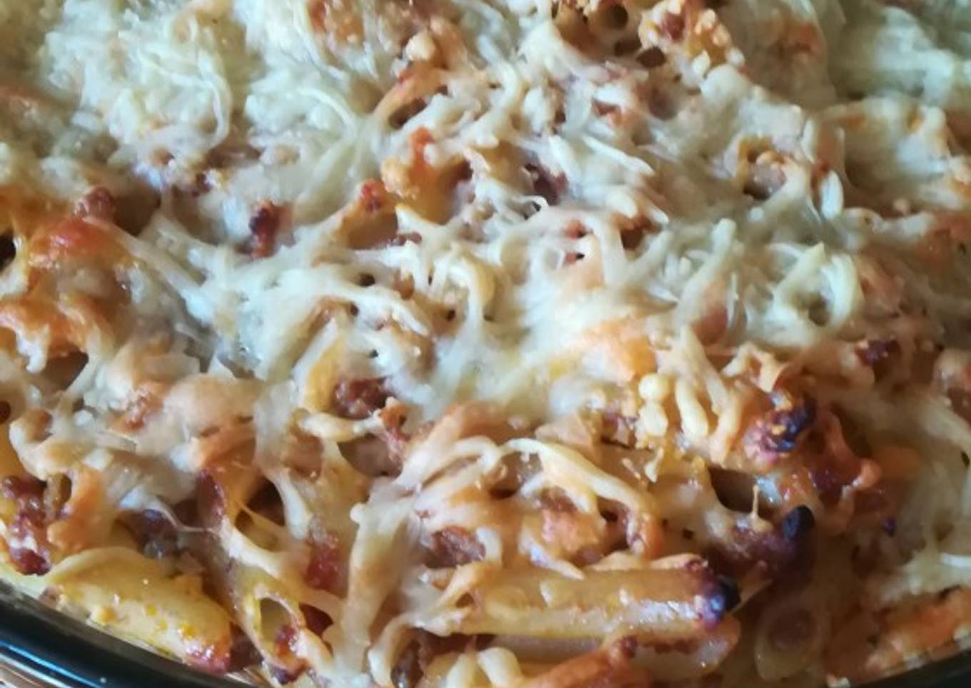 Macarrones con pisto y carne picada
