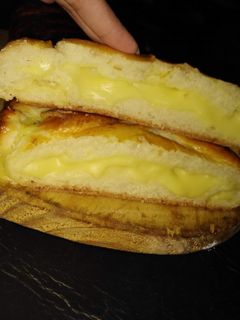 Una foto de Trenza dulce con crema pastelera