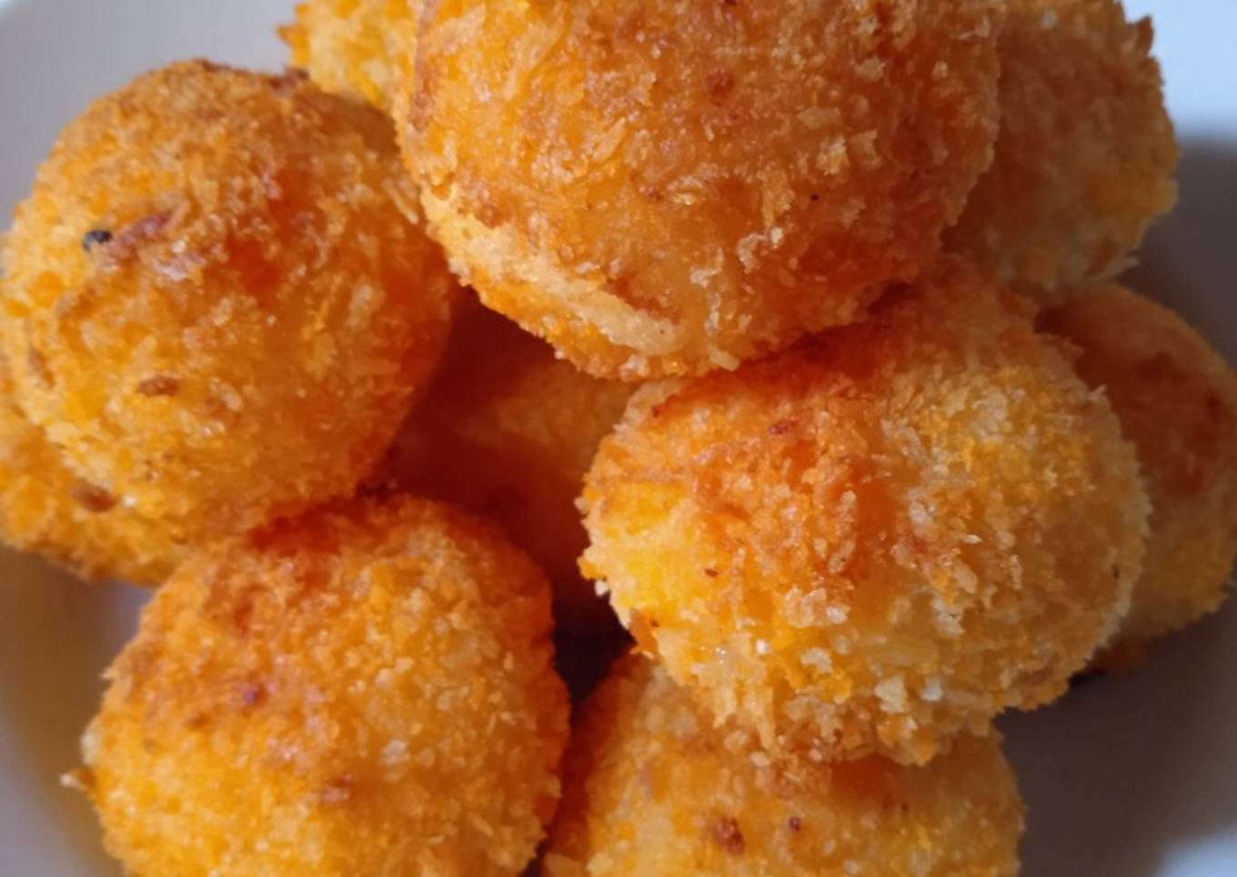 Tape goreng crispy isi cokelat dan keju