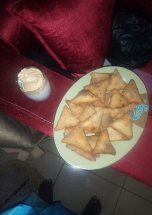 A picture of Samosa + dalgona coffee.