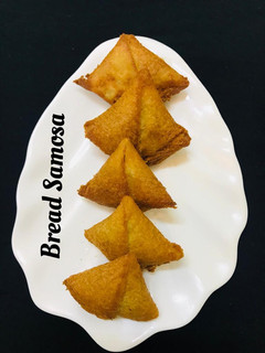 பிரேட் சமோசா (Bread Samosa Recipe in Tami) செய்முறை முக்கிய புகைப்படம்