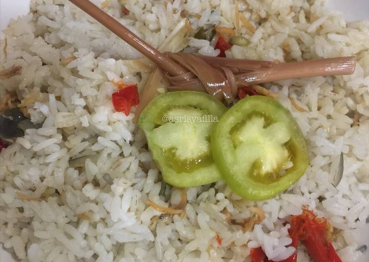 Nasi liwet magicom simple