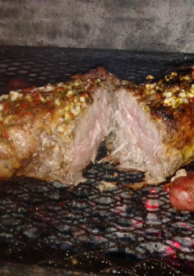 Una foto de Bondiola a la parrilla