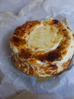 Una foto de Tarta de queso fit con queso batido