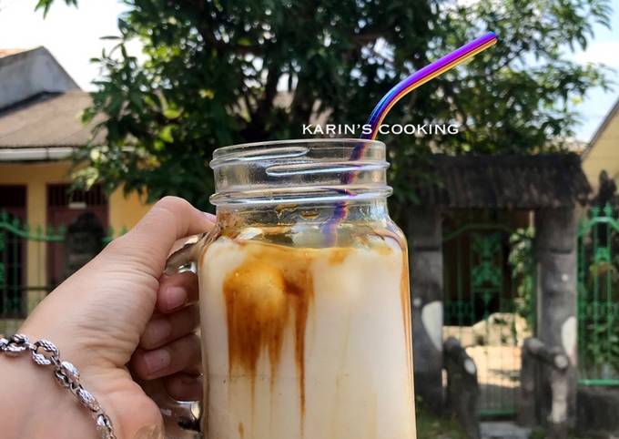 Langkah Mudah untuk Menyiapkan Brown Sugar Fresh Milk ala XXI, Enak Banget
